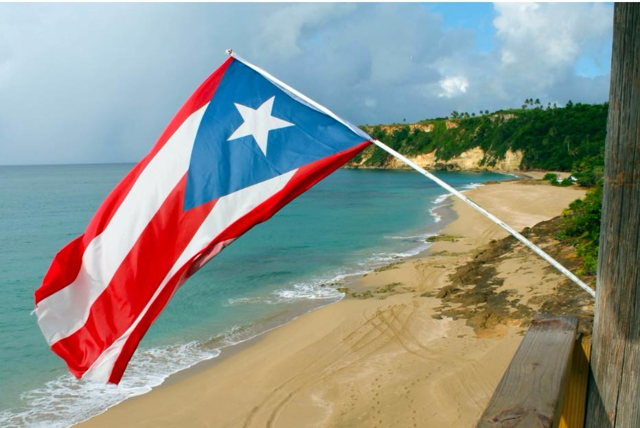 Puerto Rico Playa y Bandera